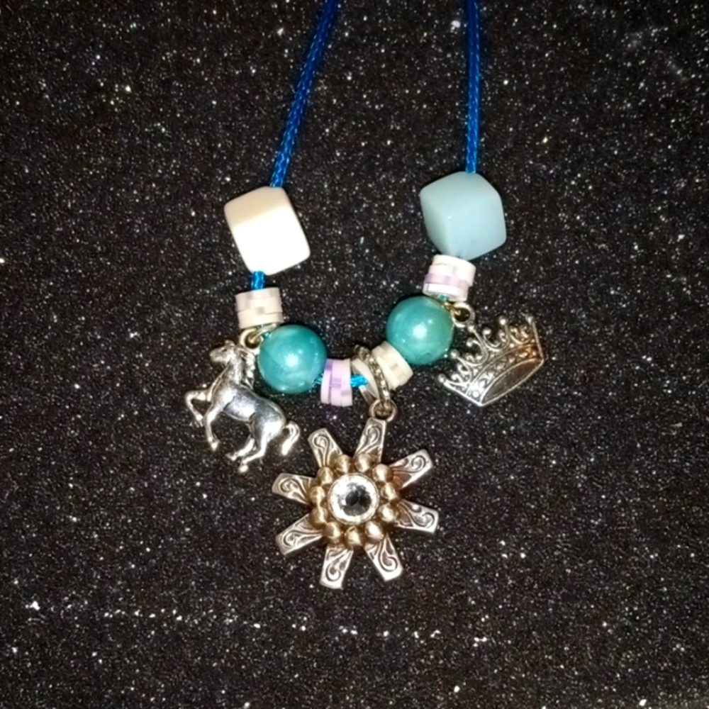 Western style necklace